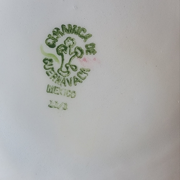 CUERNAVACA Mexican Vegetable Pottery Pitcher. VTG. - Picture 4 of 5